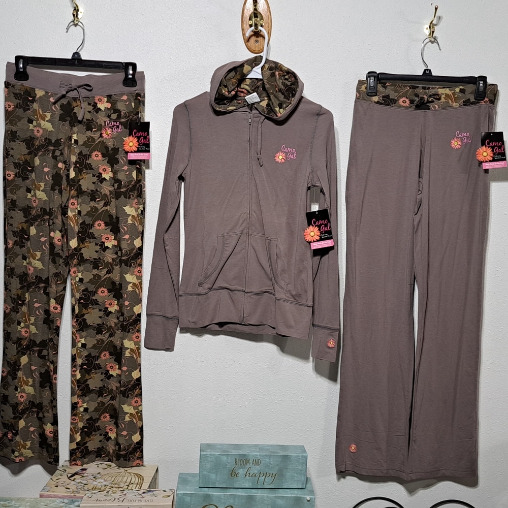 Camo Gal yoga pants n jacket, All 3 pieces for $23 sz. sm